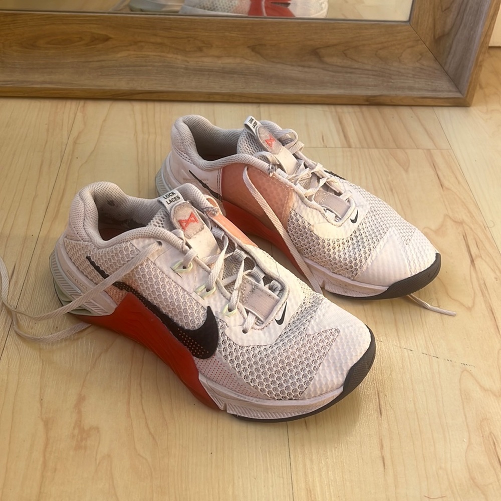 Nike Metcons size 5